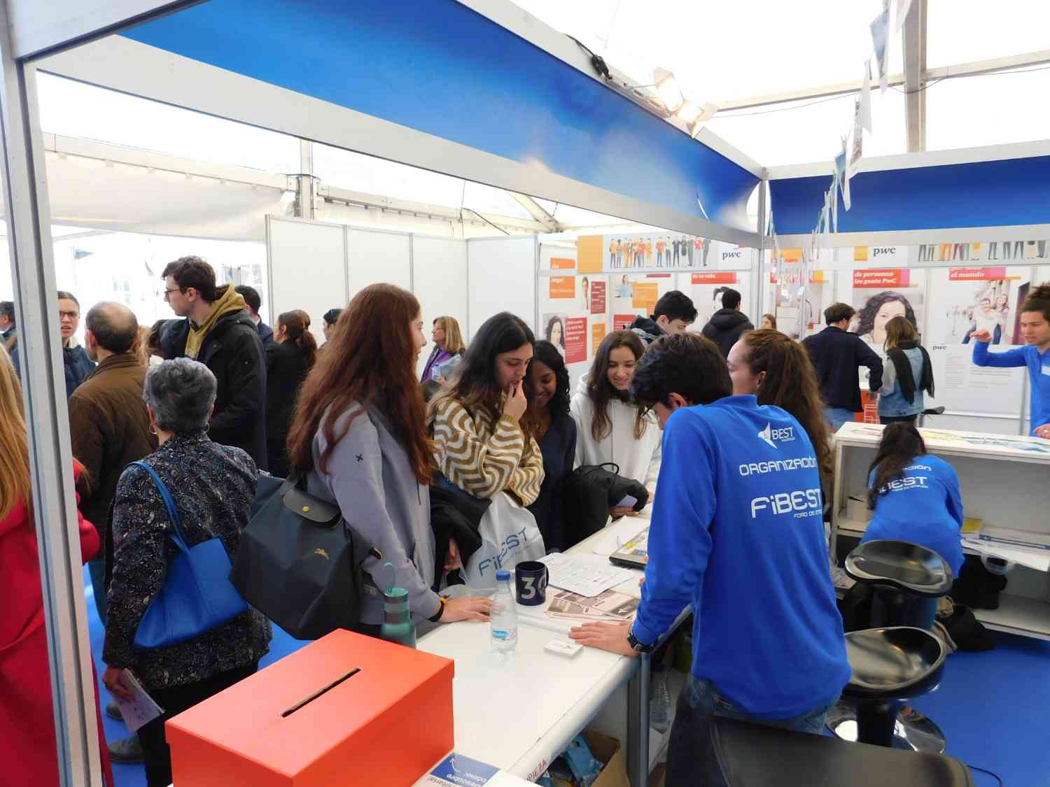 Estudiantes FiBEST
